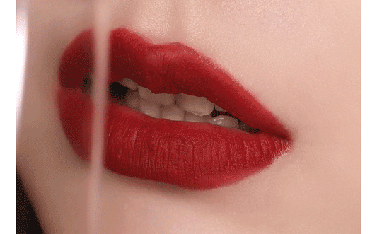 三角泥リップシリーズ 2.8g 6colors